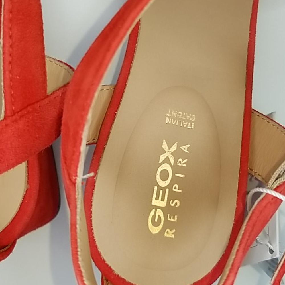 New Scarlet RED GEOX Suede Mid Heel Sandal - Picture 7 of 13